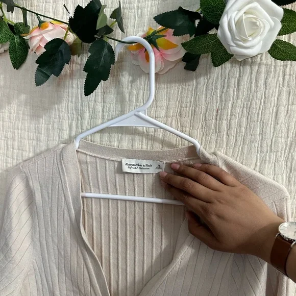 Beige Ribbed Cardigan - Picture 2 of 3